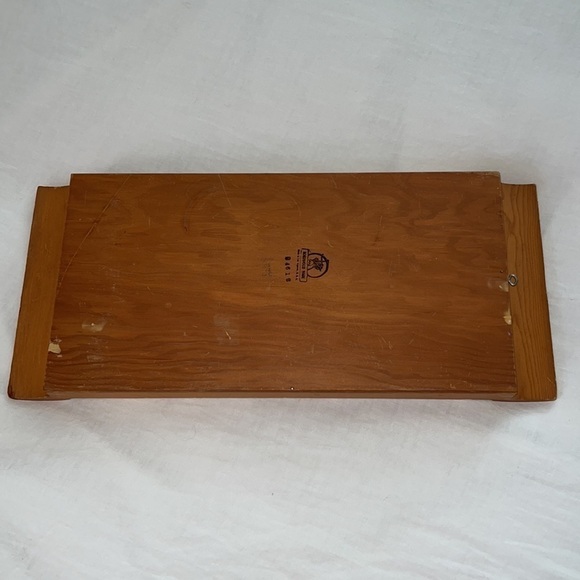 VINTAGE ROBINHOOD WARE Wooden Tray w/Handpainted Tole Flowers. - Picture 5 of 7